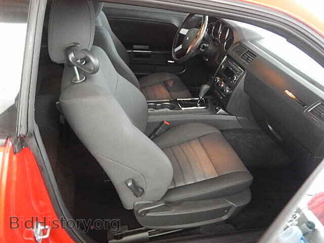 2010 DODGE CHALLENGER - VIN: 2B3CJ5DT9AH136945 - Фото 5