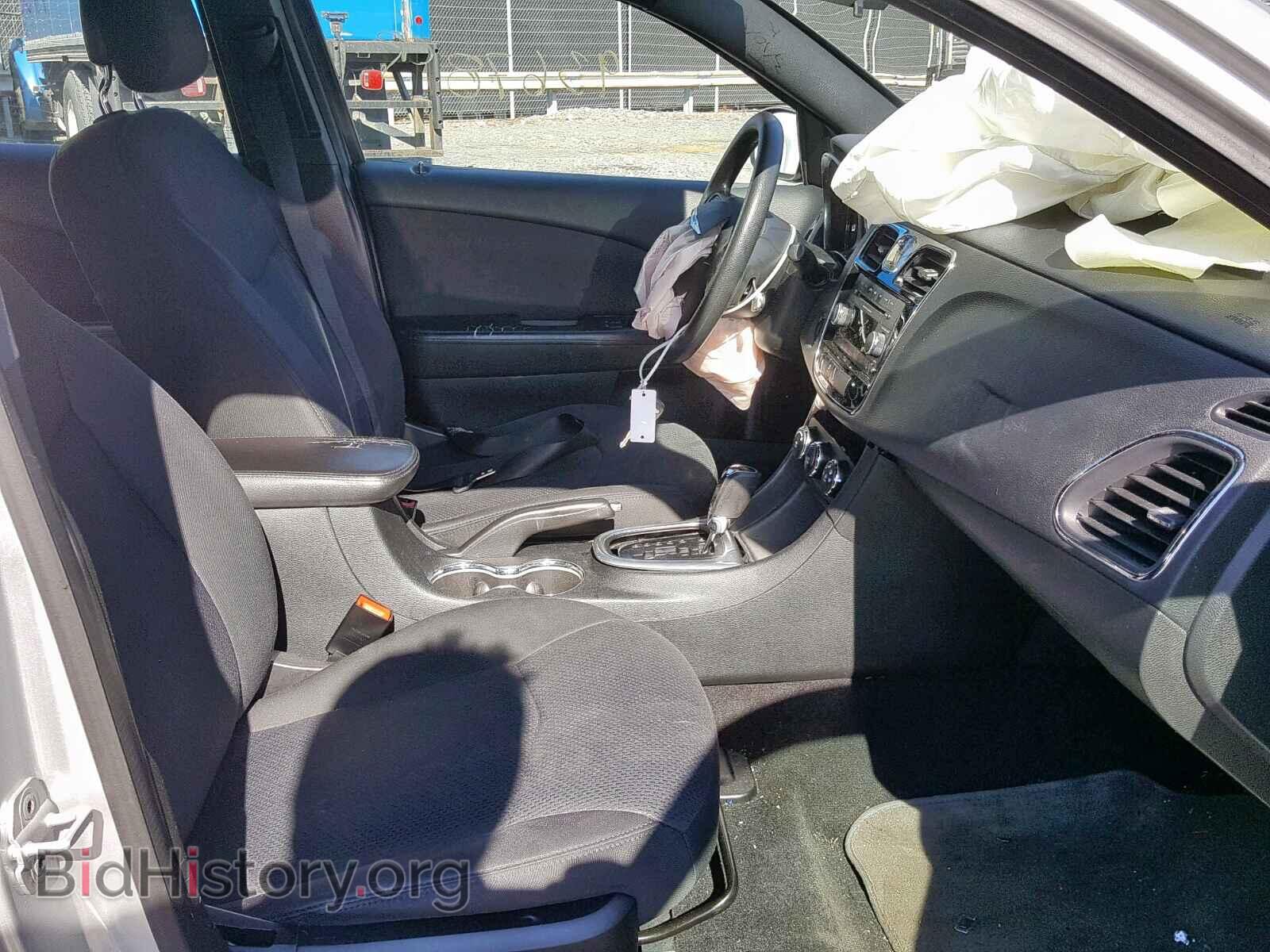2012 CHRYSLER 200 - VIN: 1C3CCBABXCN319692 - Фото 5