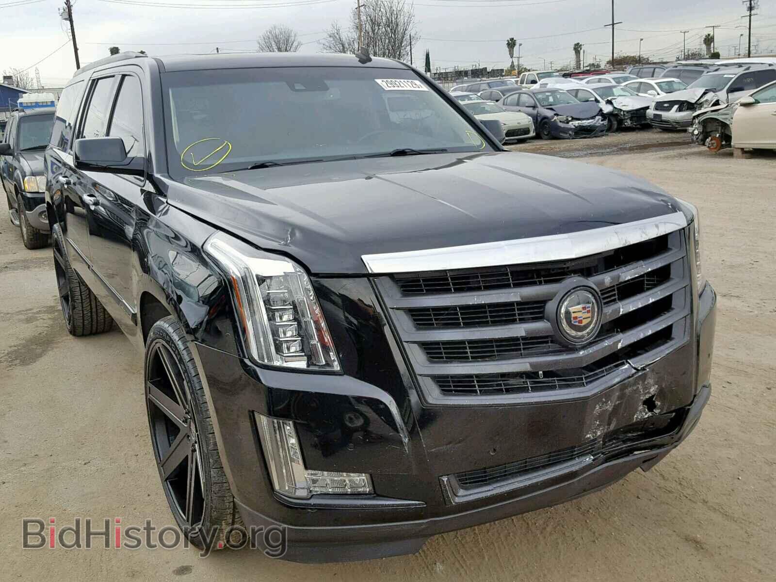 Photo  - CADILLAC ESCALADE E 2015
