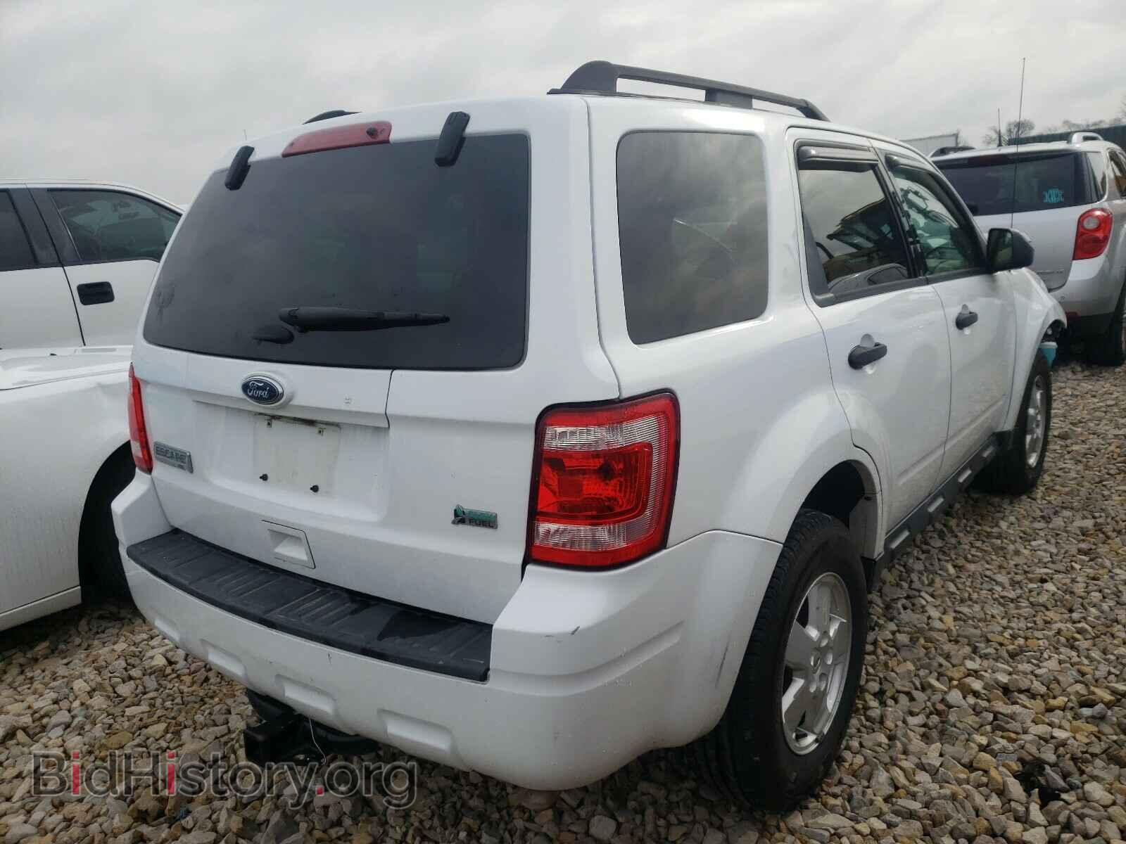 2011 FORD ESCAPE - VIN: 1FMCU0DG2BKC12054 - Фото 4