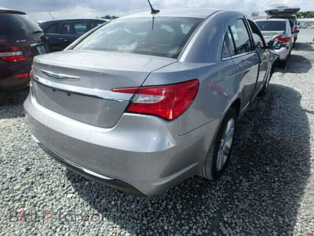 2013 CHRYSLER 200 - VIN: 1C3CCBAB5DN660239 - Photo 4