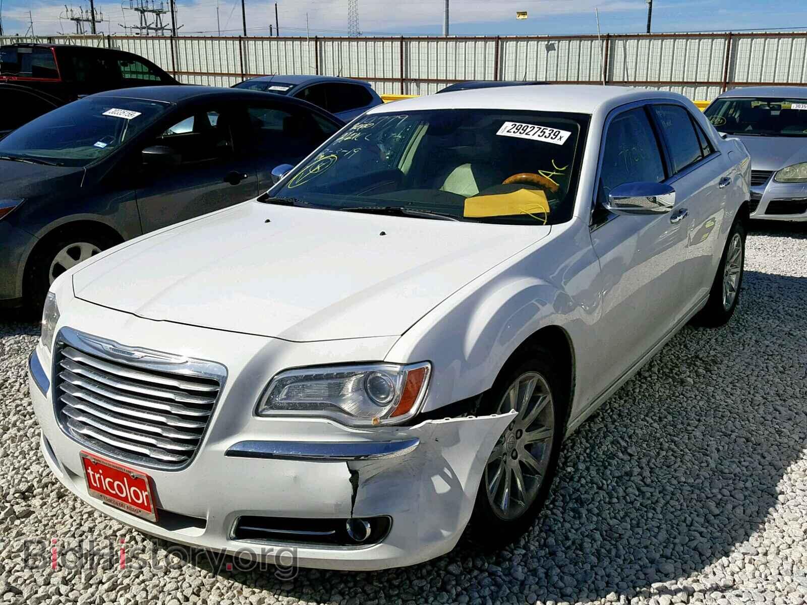 2012 CHRYSLER 300 - VIN: 2C3CCAETXCH256017 - Фото 2