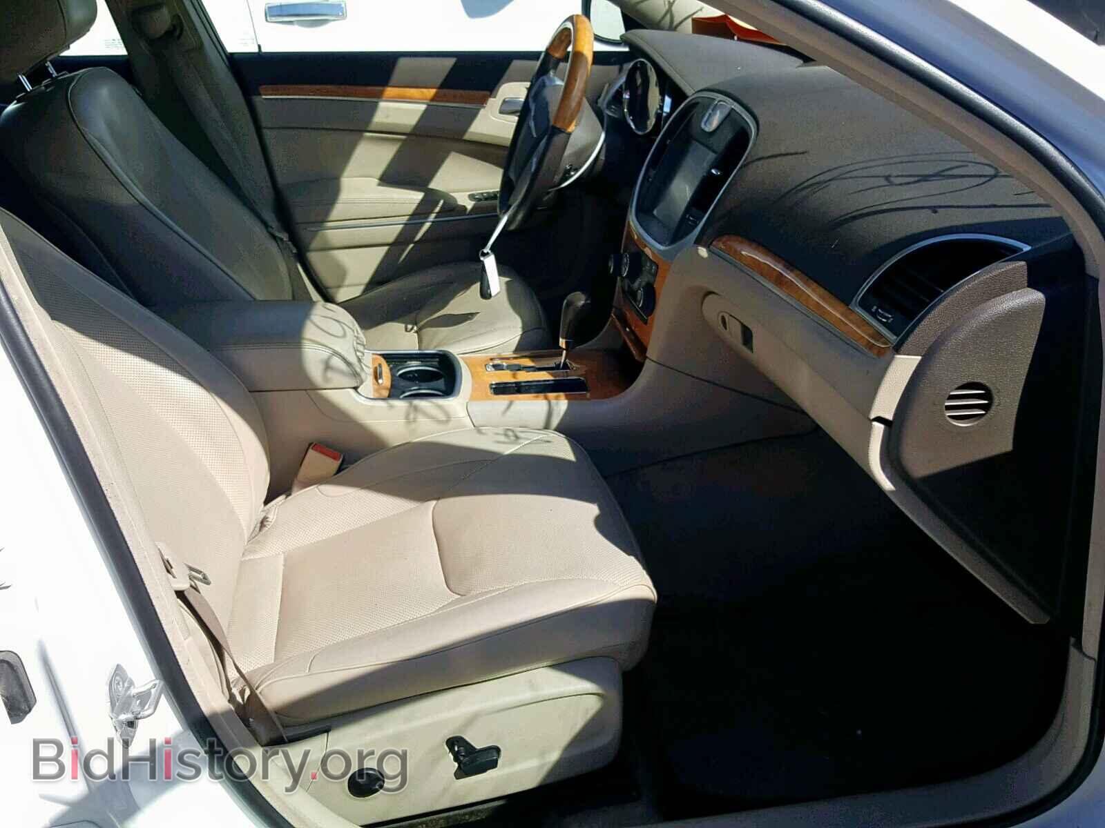 2012 CHRYSLER 300 - VIN: 2C3CCAETXCH256017 - Фото 5