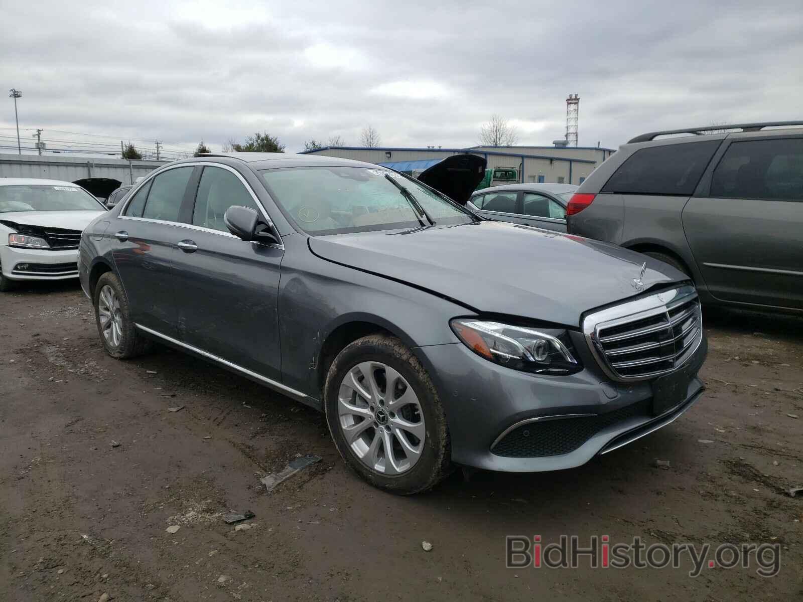 Photo WDDZF4KB1JA308677 - MERCEDES-BENZ E CLASS 2018