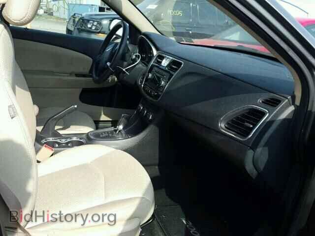 2012 CHRYSLER 200 - VIN: 1C3CCBAB5CN212565 - Фото 5