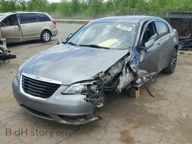 2013 CHRYSLER 200 - VIN: 1C3CCBBBXDN612427 - Фото 2
