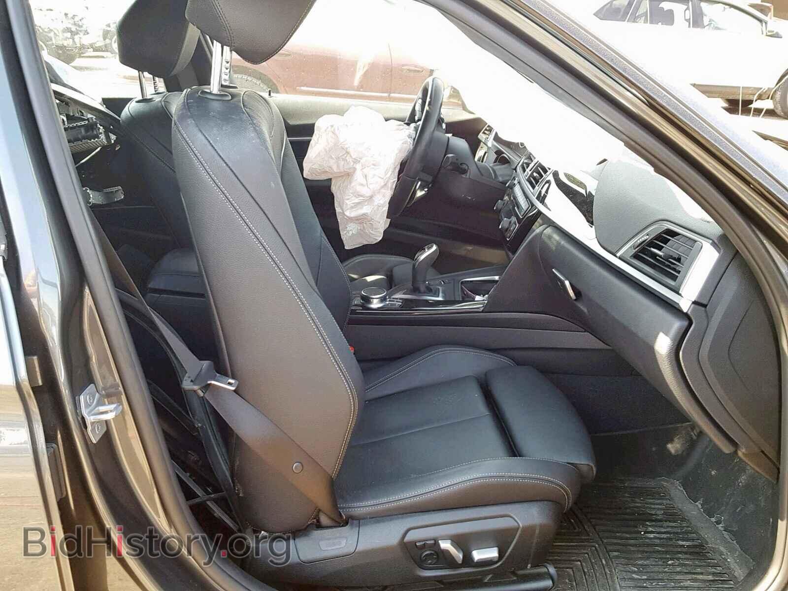2017 BMW 3 SERIES - VIN: WBA8B7G32HNU38228 - Фото 5