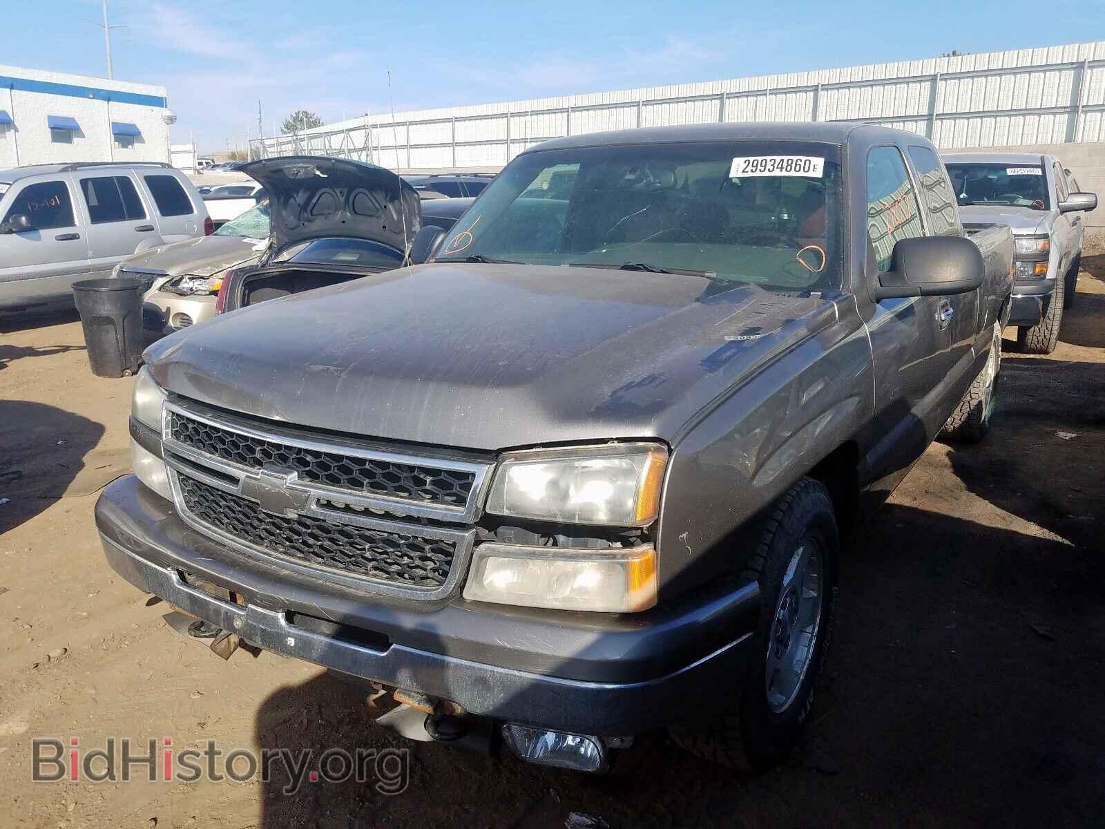 2006 CHEVROLET SILVERADO - VIN: 1GCEC19V16Z180675 - Фото 2