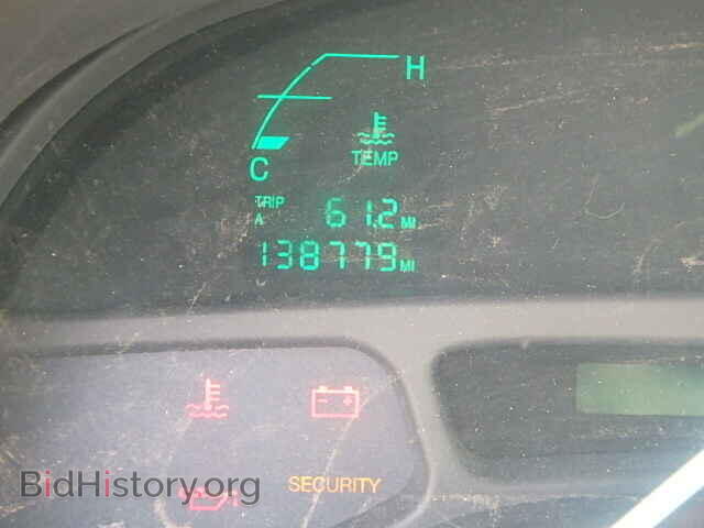 2000 CADILLAC DEVILLE - VIN: 1G6KD54Y1YU313365 - Photo 8