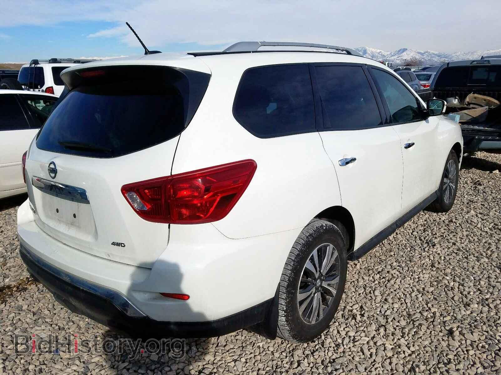 2017 NISSAN PATHFINDER - VIN: 5N1DR2MM2HC669571 - Фото 4