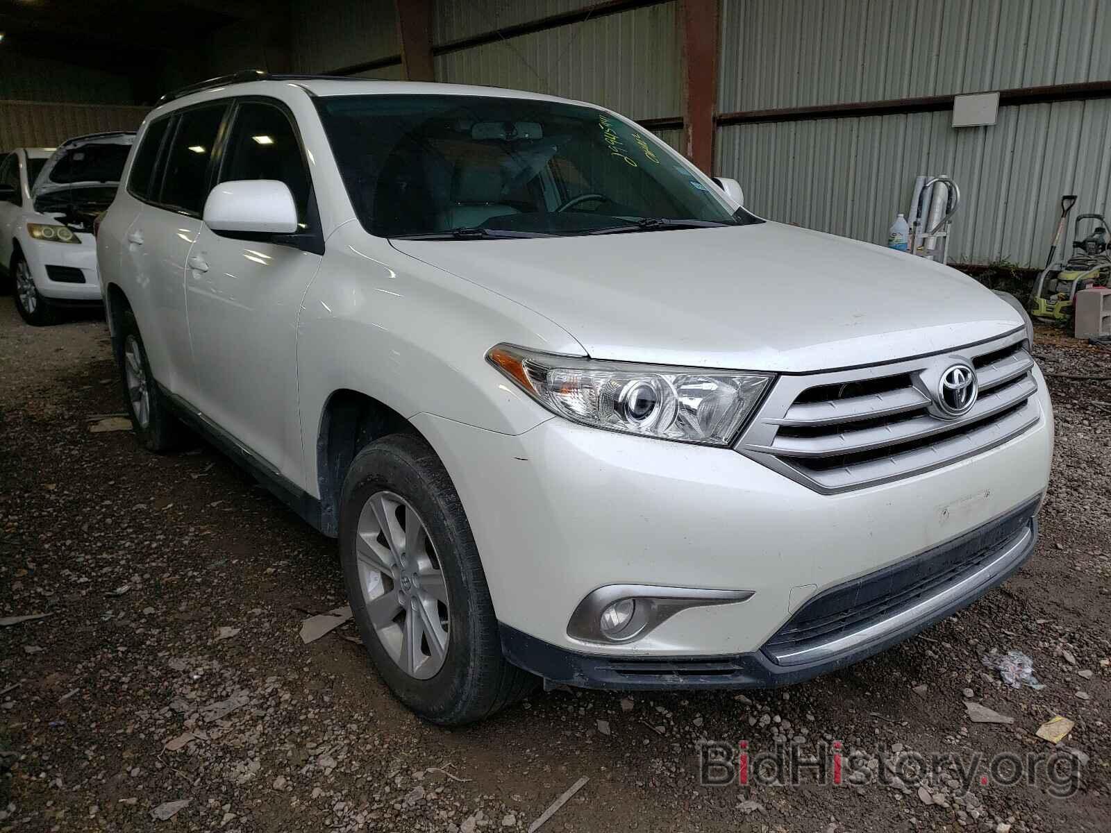 Photo 5TDBK3EH9BS064122 - TOYOTA HIGHLANDER 2011