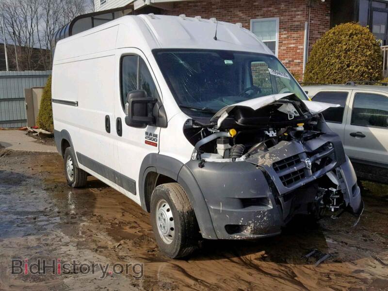 2017 RAM PROMASTER (VIN 3C6TRVCG2HE538945) — фото 1 из 10, Copart, повреждение: передняя часть