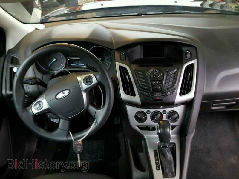 2014 Ford FOCUS (VIN 1FADP3K24EL288016) — фото 5 из 6
