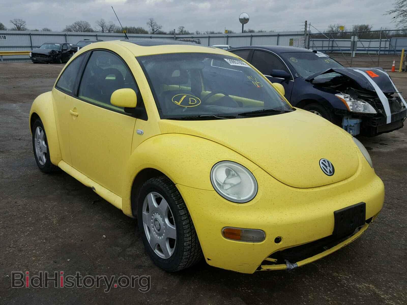 Photo 3VWCC21C2YM470562 - VOLKSWAGEN BEETLE 2000