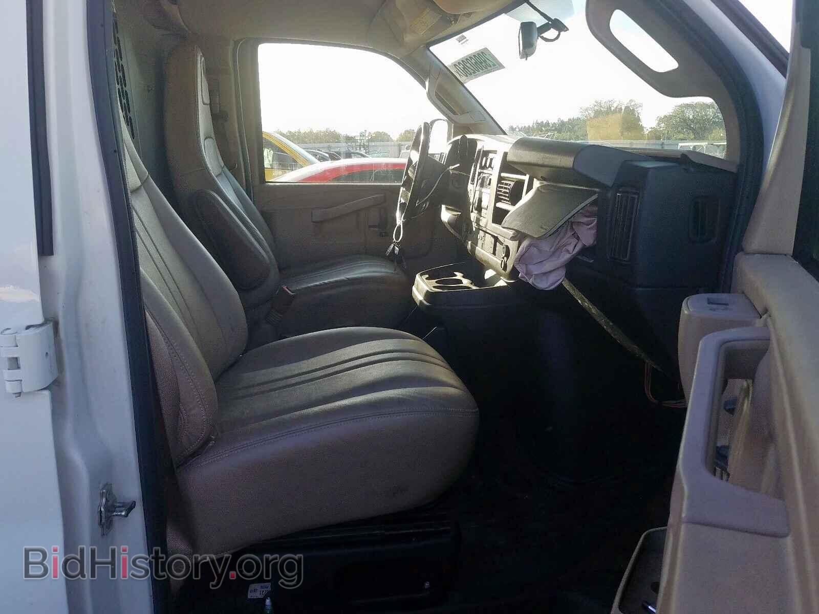 2017 CHEVROLET EXPRESS - VIN: 1GCWGAFF1H1285353 - Фото 5