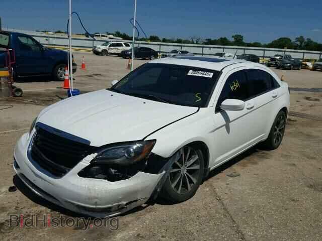 2013 CHRYSLER 200 - VIN: 1C3CCBBB7DN630030 - Фото 2