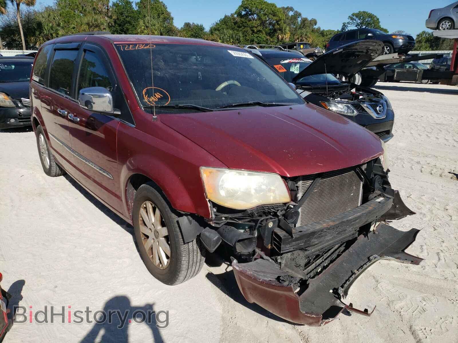 Photo 2A4RR8DG9BR631044 - CHRYSLER MINIVAN 2011