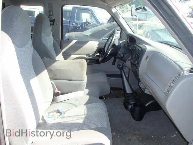 2000 MAZDA B2500 - VIN: 4F4YR16C8YTM26360 - Фото 5