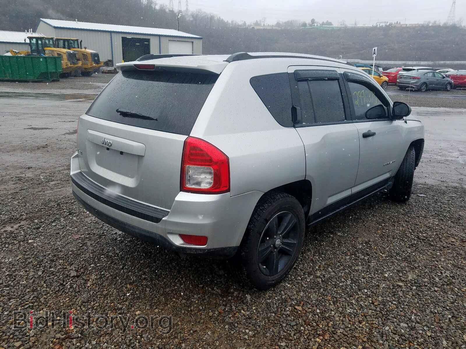 2012 JEEP COMPASS - VIN: 1C4NJDBB5CD621448 - Photo 4