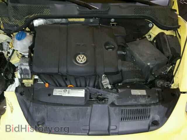 2013 VOLKSWAGEN BEETLE - VIN: 3VWJP7AT1DM622799 - Фото 7