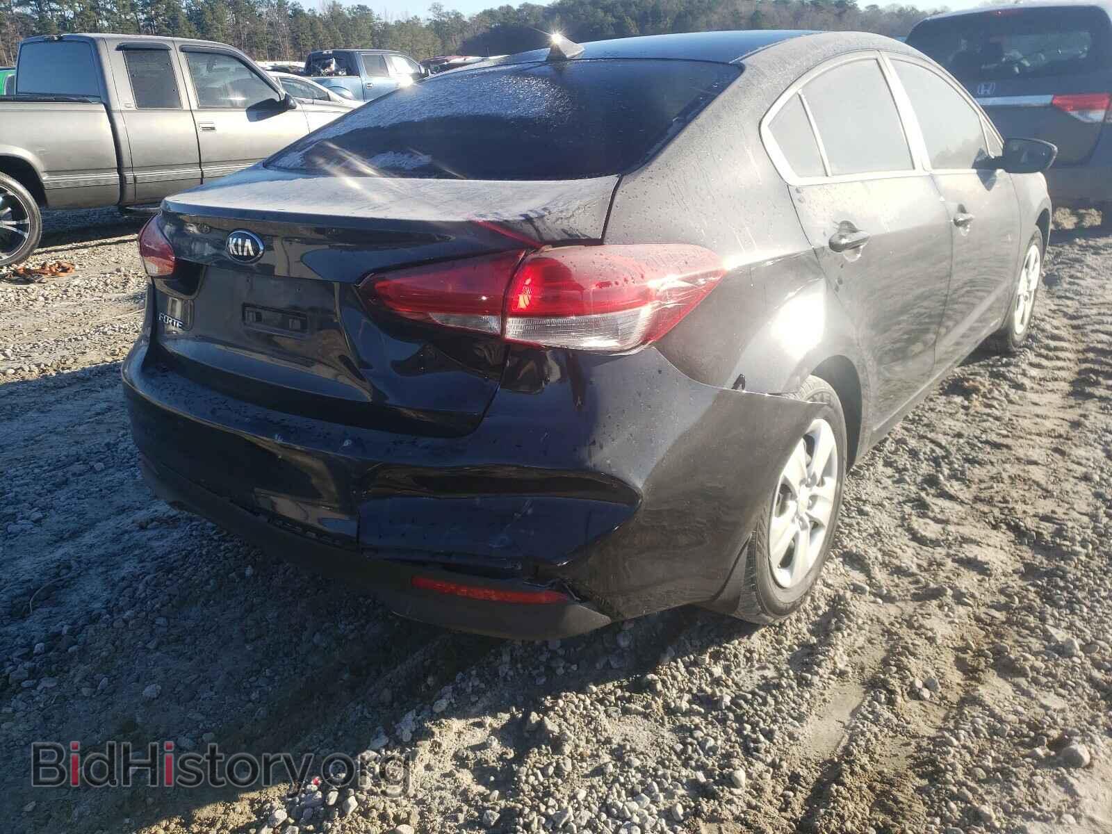 2017 KIA FORTE - VIN: 3KPFK4A76HE157249 - Photo 4