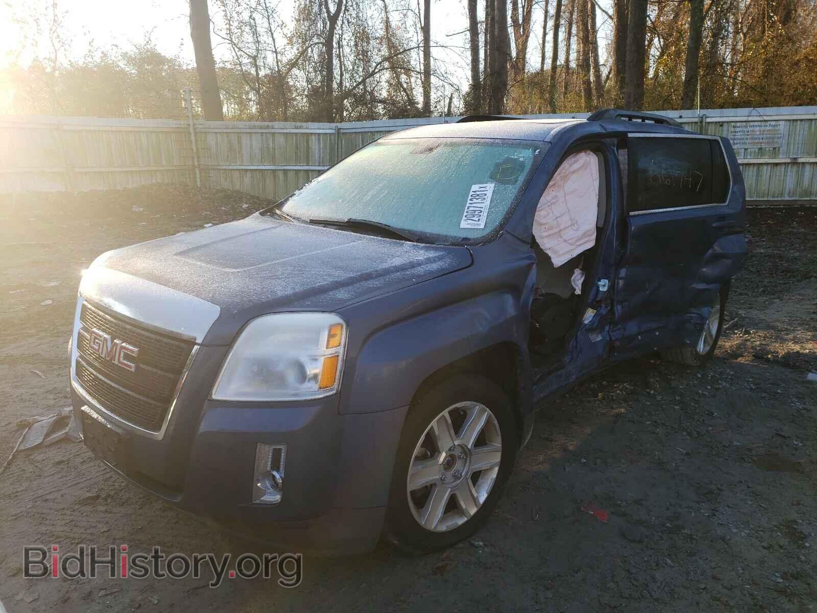 2011 GMC TERRAIN - VIN: 2CTALUEC5B6244005 - Photo 2