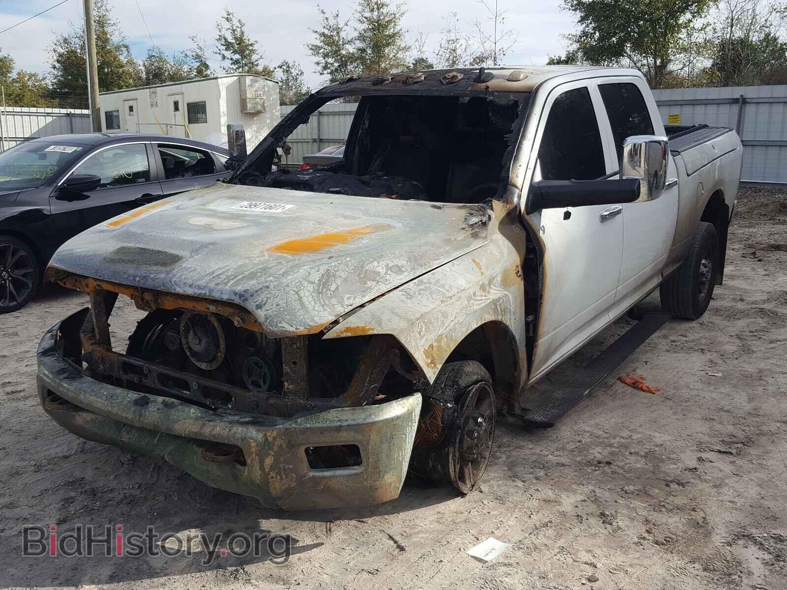 2013 RAM 2500 - VIN: 3C6UR5GL7DG607395 - Фото 2