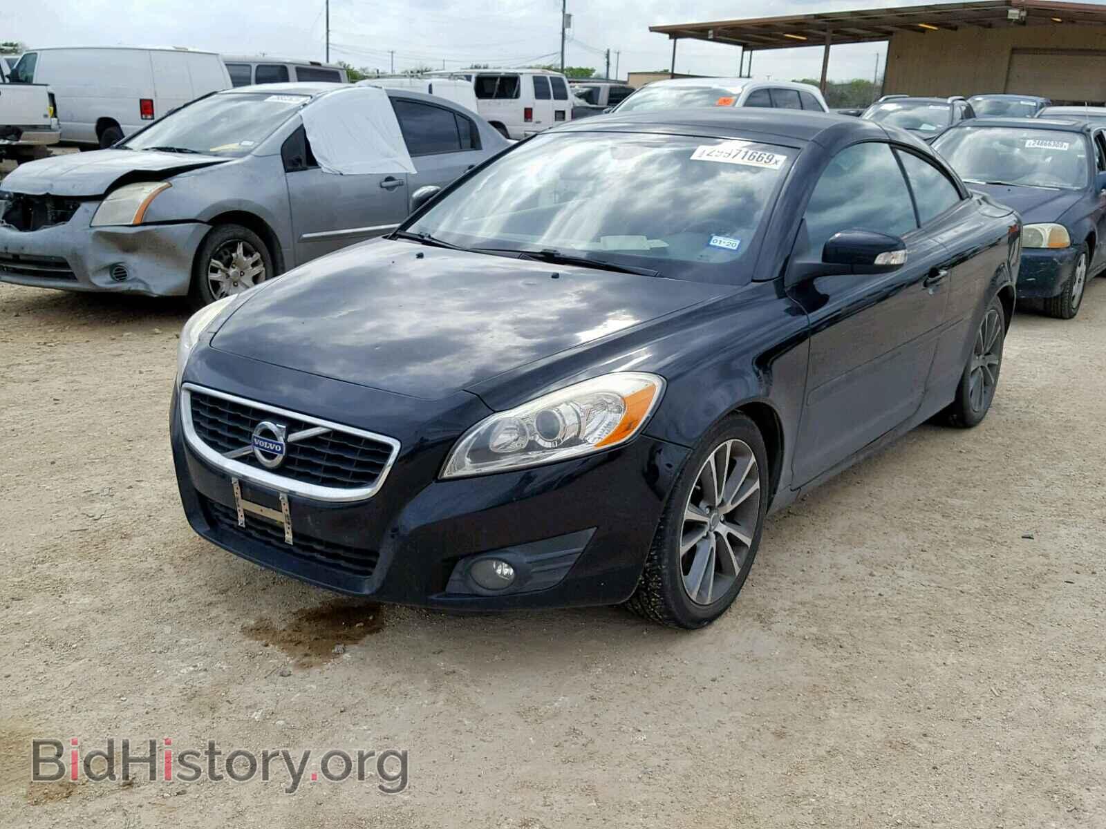 2011 VOLVO C70 - VIN: YV1672MC0BJ119115 - Фото 2