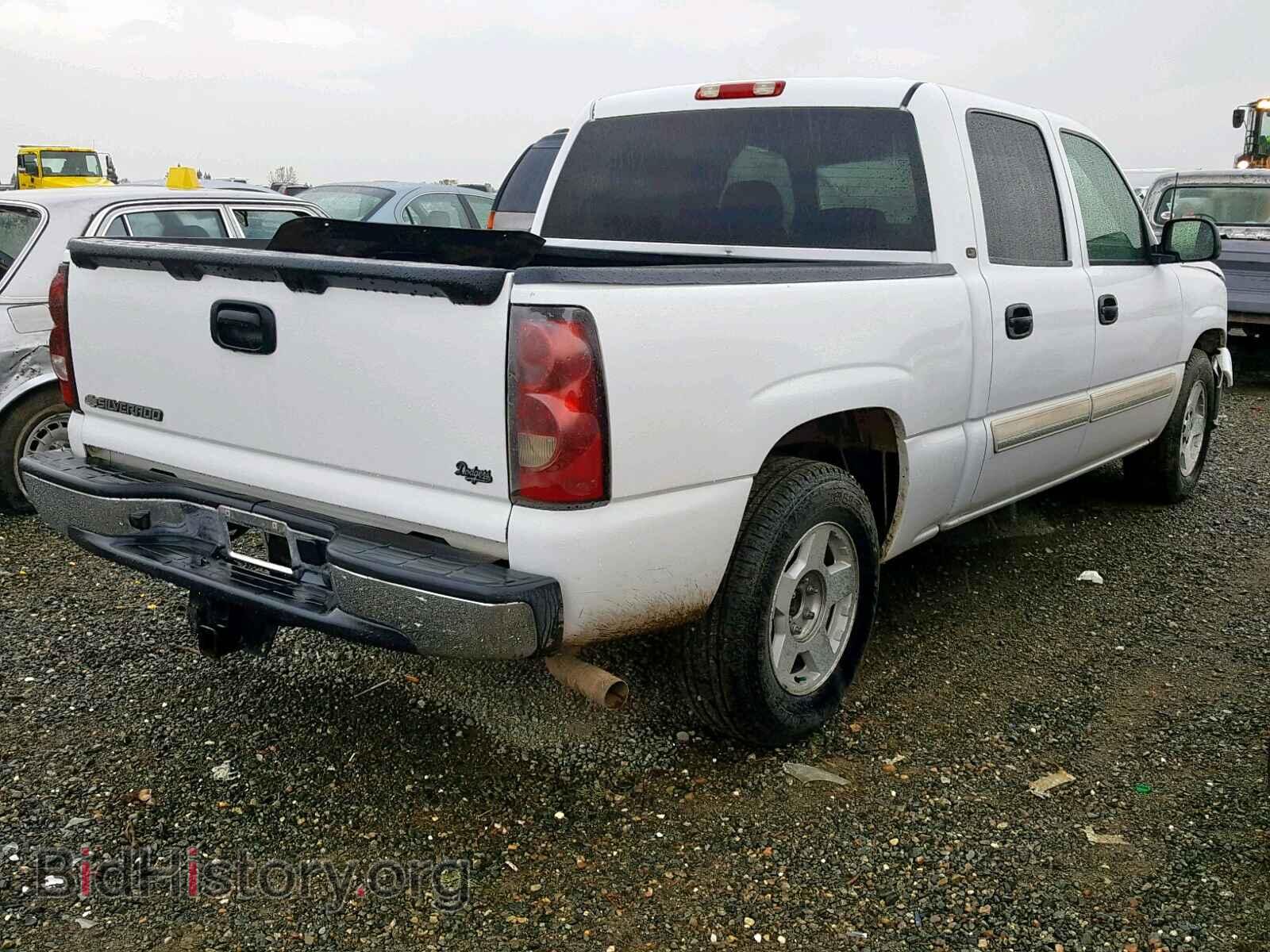 2006 CHEVROLET SILVERADO - VIN: 2GCEC13T261252032 - Фото 4