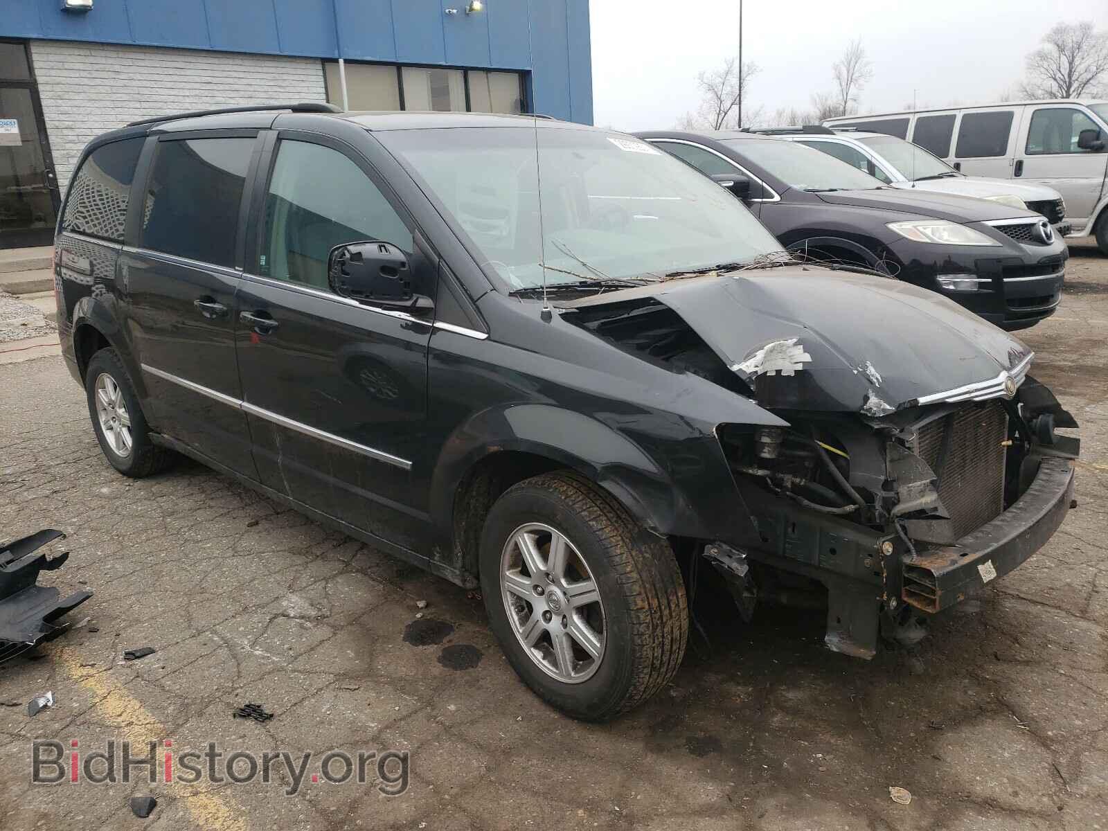 Photo 2A4RR5D11AR495663 - CHRYSLER MINIVAN 2010