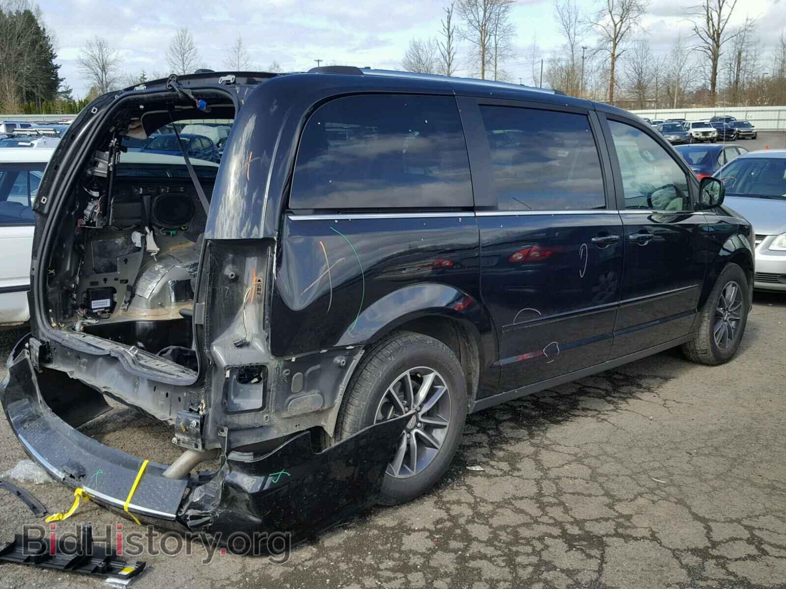 2017 DODGE CARAVAN - VIN: 2C4RDGCG7HR557647 - Фото 4