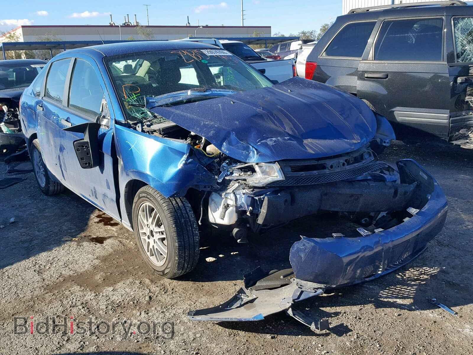 Photo 1FAHP35N38W123701 - FORD FOCUS SE 2008