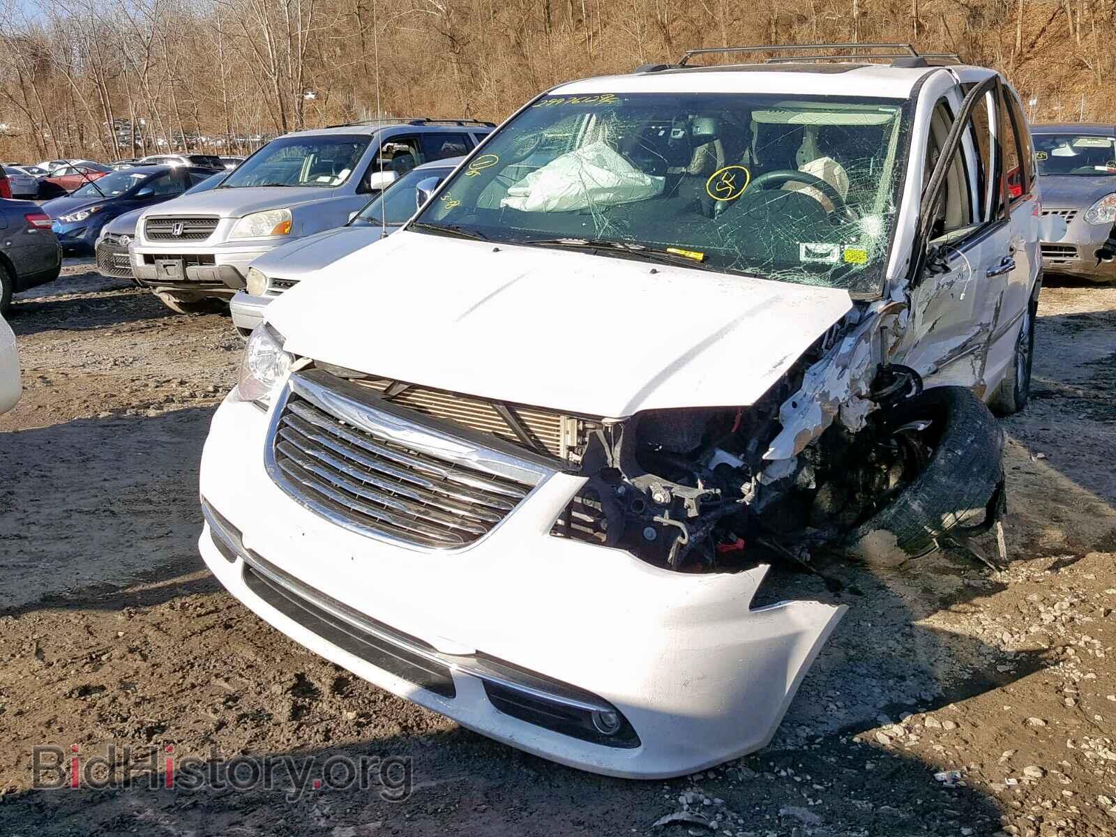 2014 CHRYSLER TOWN & COU - VIN: 2C4RC1CG7ER373644 - Фото 2