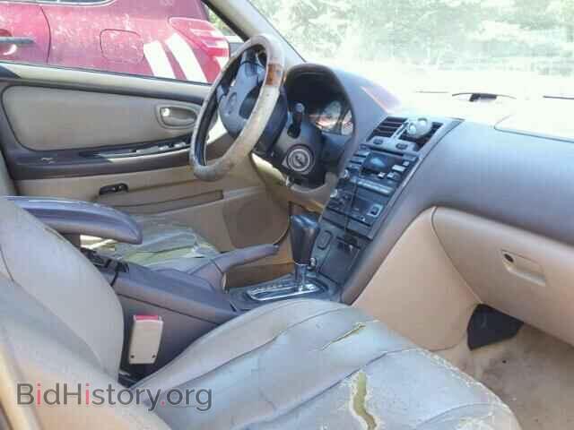 2000 NISSAN MAXIMA - VIN: JN1CA31D3YT526343 - Photo 5