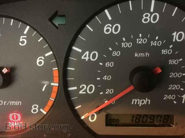 2000 MAZDA 626 - VIN: 1YVGF22C8Y5155663 - Фото 8