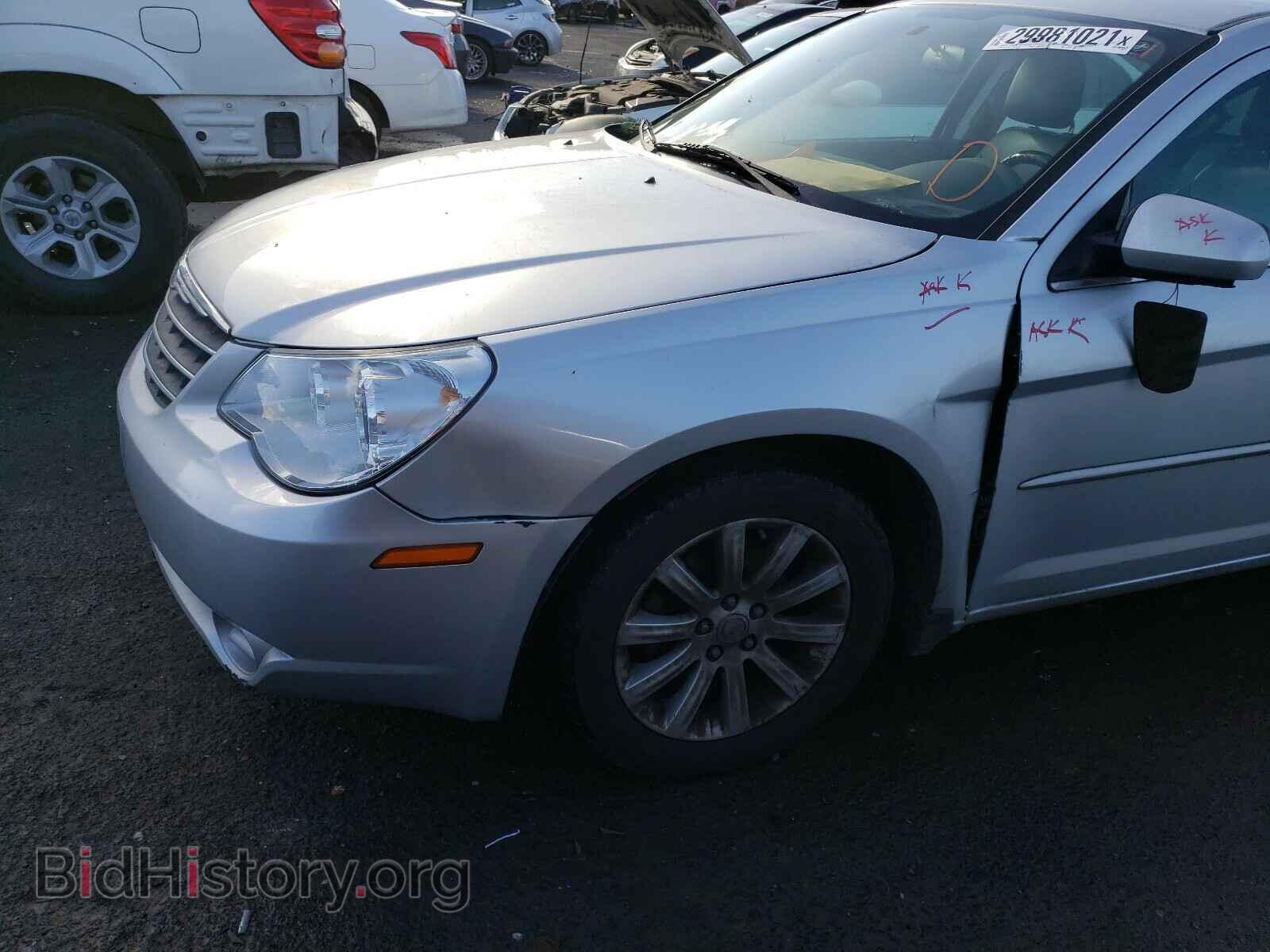 2010 CHRYSLER SEBRING - VIN: 1C3CC5FD1AN190878 - Фото 9