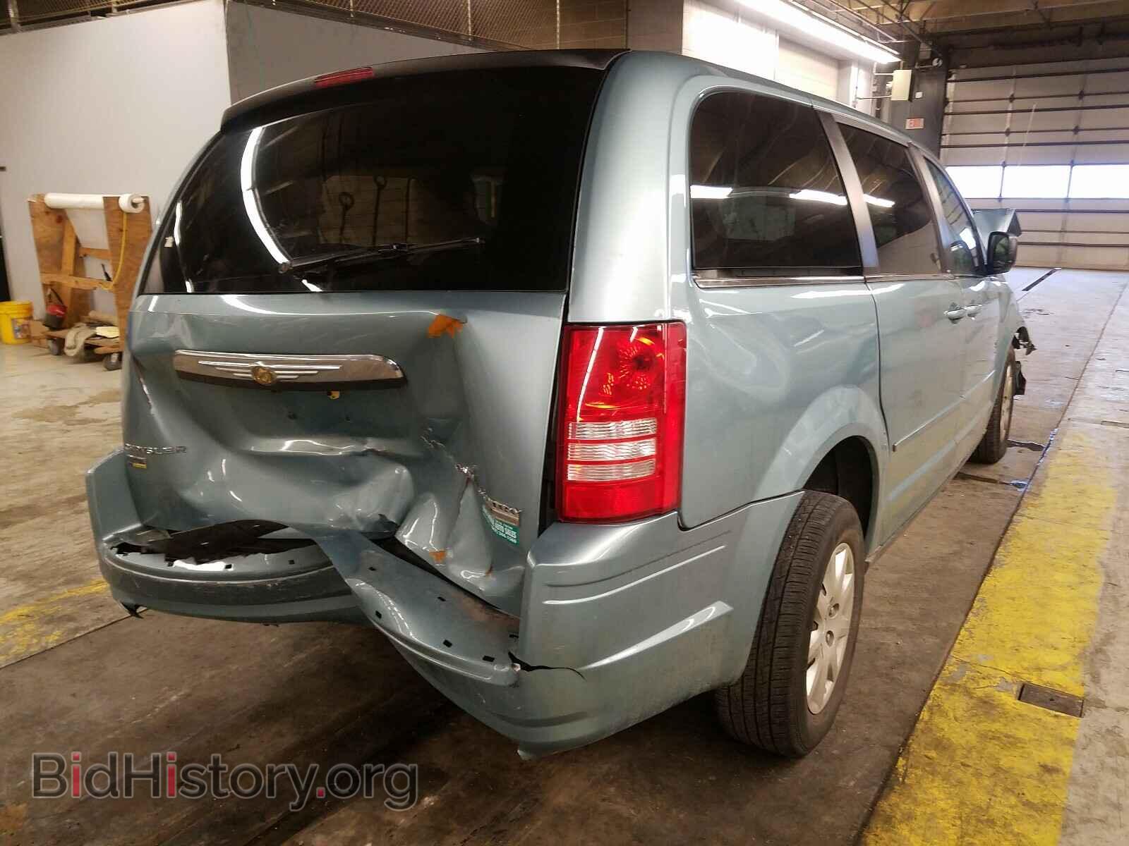 2009 CHRYSLER MINIVAN - VIN: 2A8HR44EX9R604317 - Photo 4
