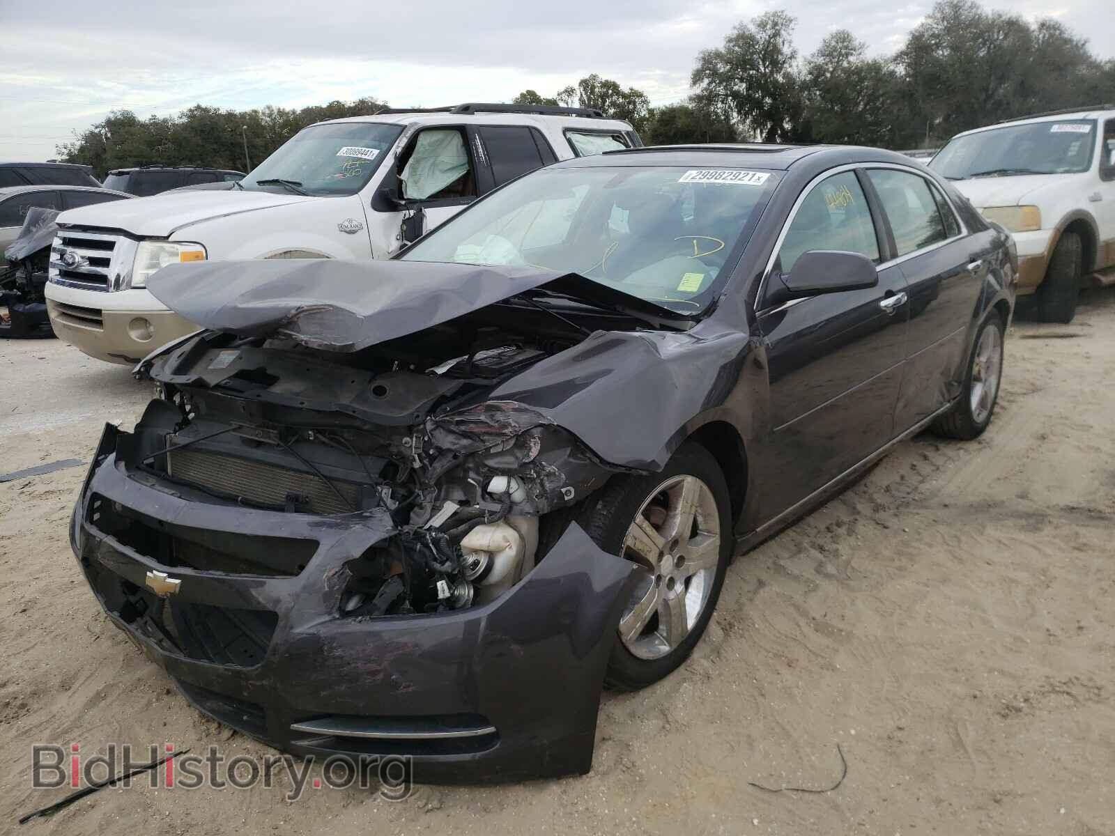 2012 CHEVROLET IMPALA - VIN: 1G1ZC5E03CF267695 - Фото 2