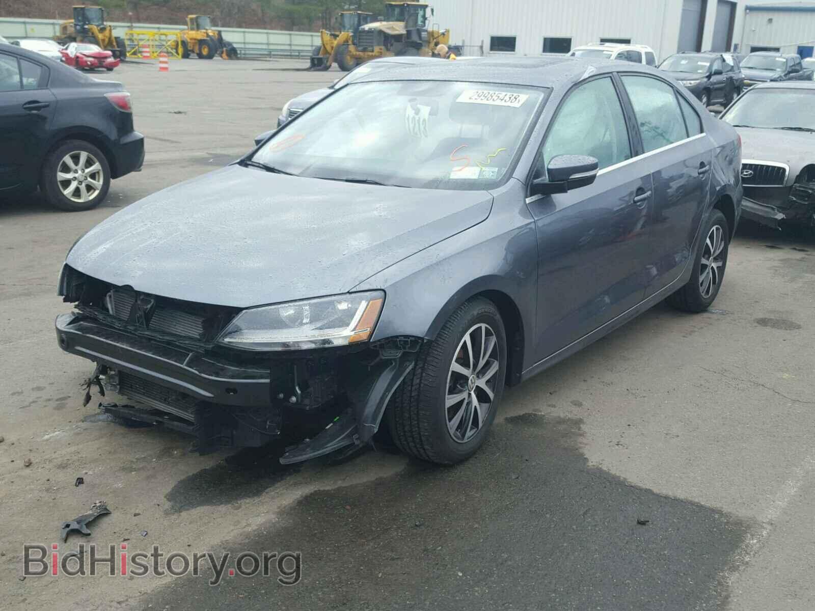 2017 VOLKSWAGEN JETTA - VIN: 3VWDB7AJ4HM409264 - Фото 2