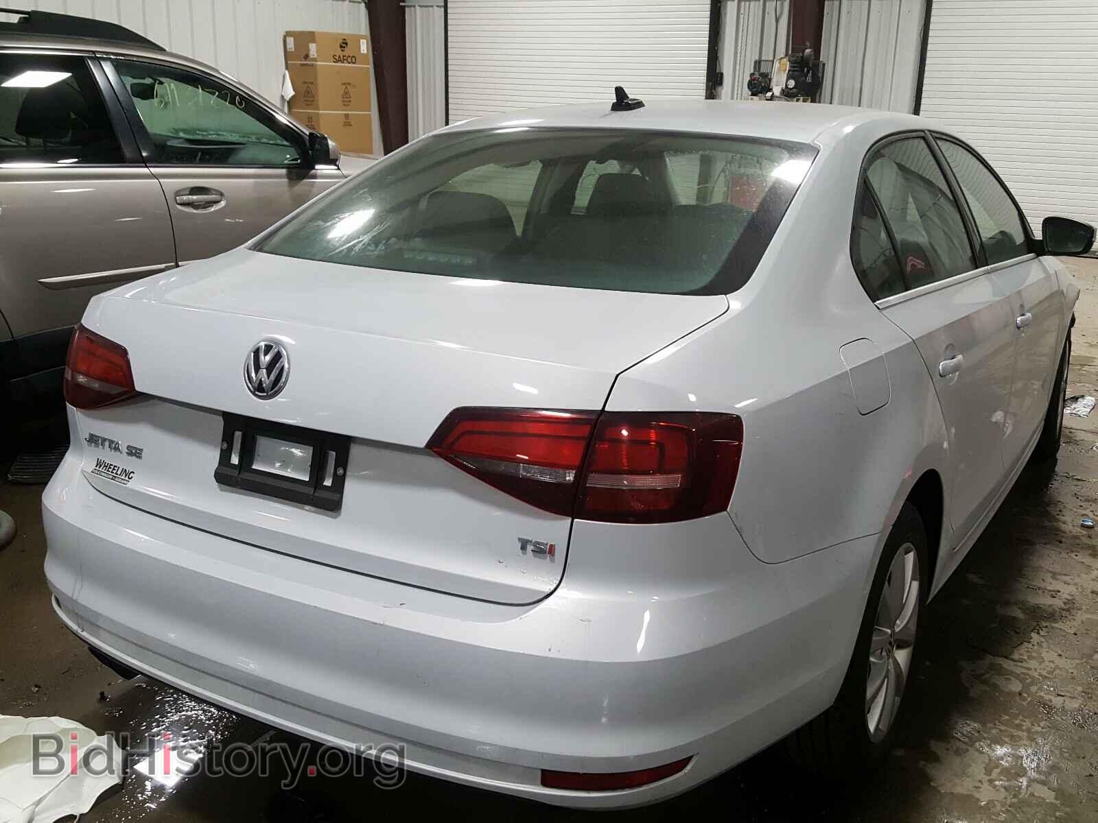 2017 VOLKSWAGEN JETTA - VIN: 3VWDB7AJ5HM314227 - Фото 4