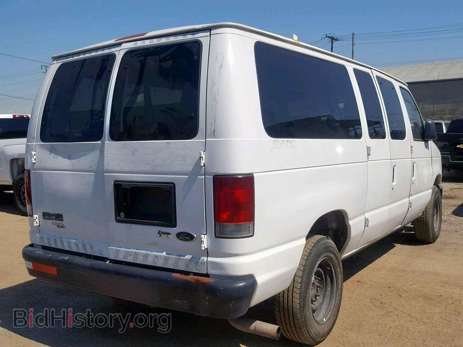 2011 FORD ECONOLINE - VIN: 1FBNE3BL0BDA18028 - Photo 4