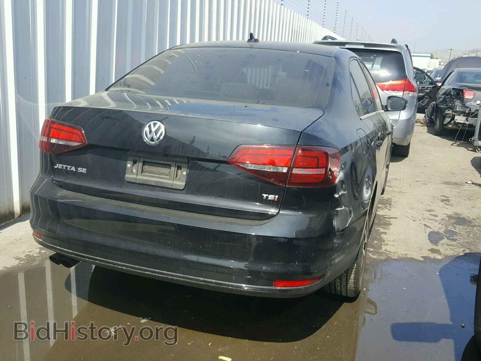 2017 VOLKSWAGEN JETTA - VIN: 3VWDB7AJ6HM219269 - Фото 4
