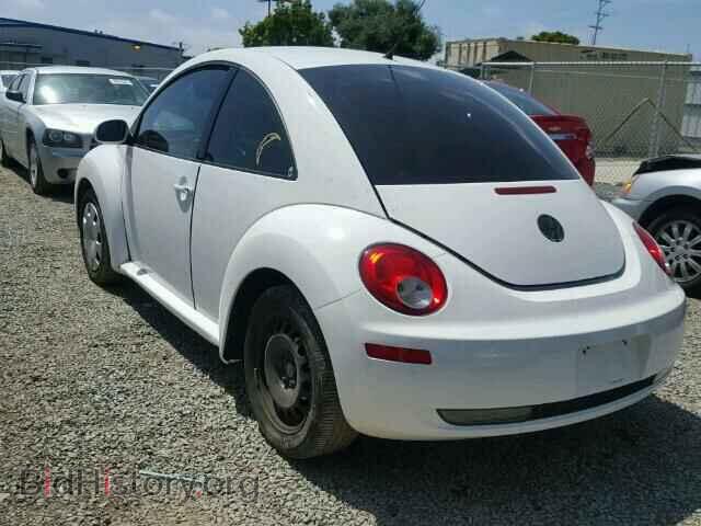 2010 VOLKSWAGEN BEETLE - VIN: 3VWPG3AGXAM020372 - Фото 3