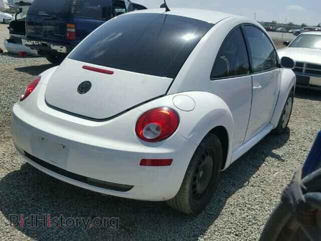 2010 VOLKSWAGEN BEETLE - VIN: 3VWPG3AGXAM020372 - Фото 4