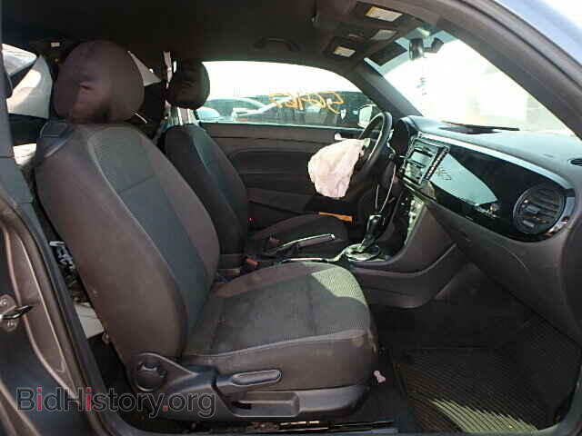 2013 VOLKSWAGEN BEETLE - VIN: 3VWFP7AT6DM631407 - Фото 5