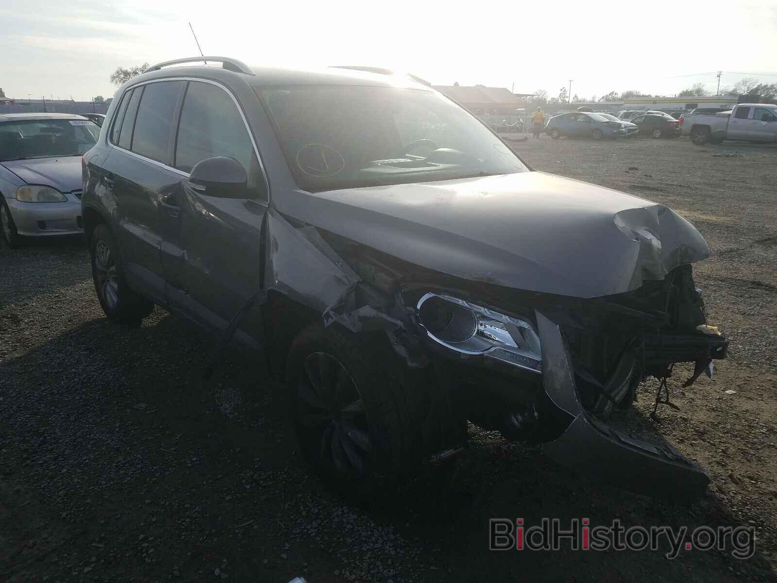 Photo WVGAV7AX0BW500892 - VOLKSWAGEN TIGUAN 2011