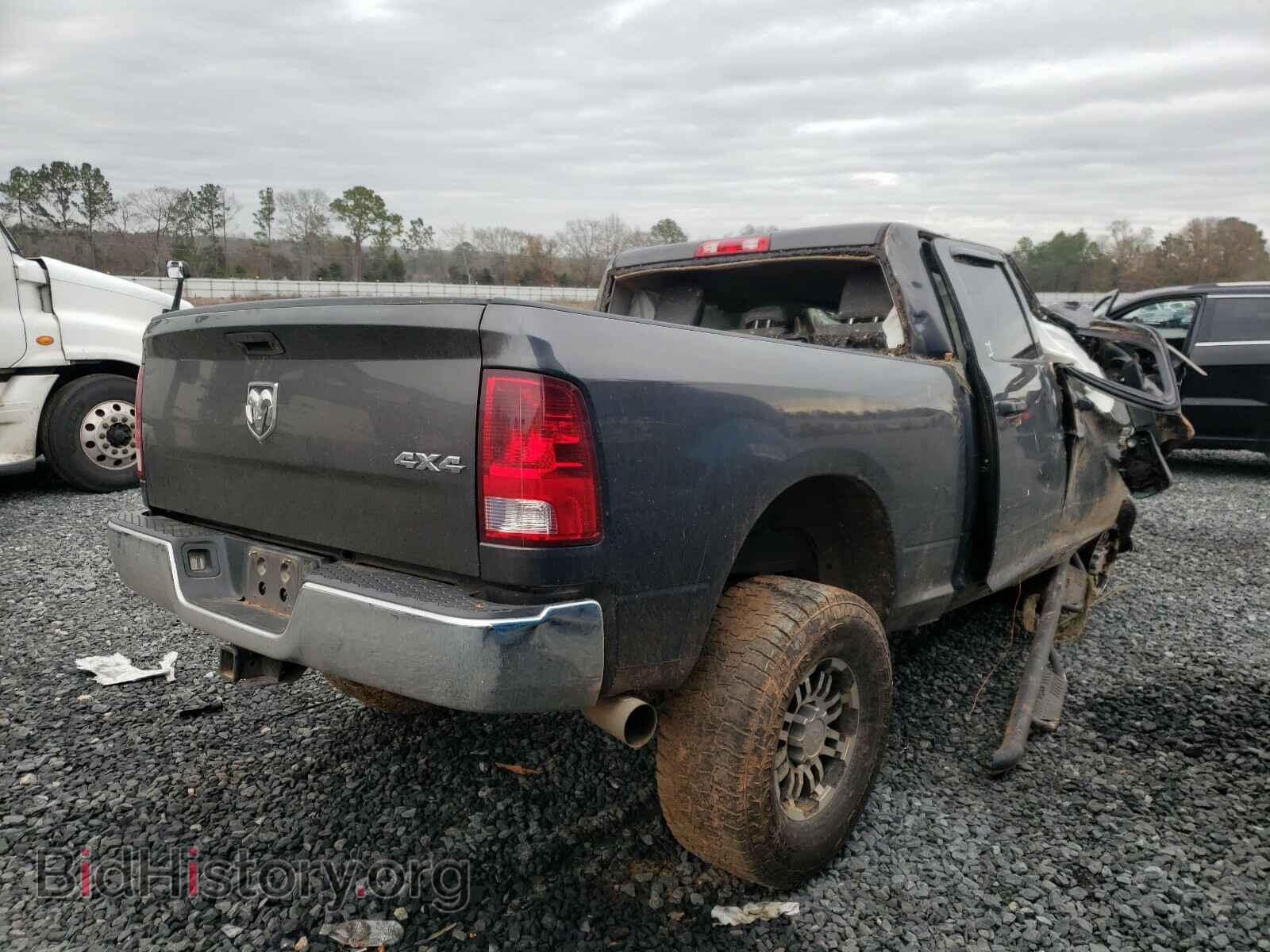 2018 RAM 2500 - VIN: 3C6UR5CL0JG209754 - Photo 4