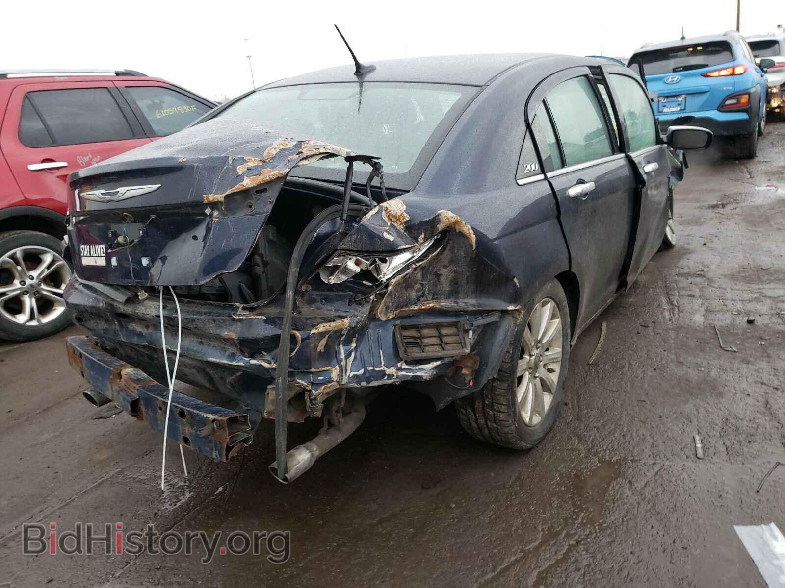 2013 CHRYSLER 200 - VIN: 1C3CCBCG8DN651799 - Фото 4
