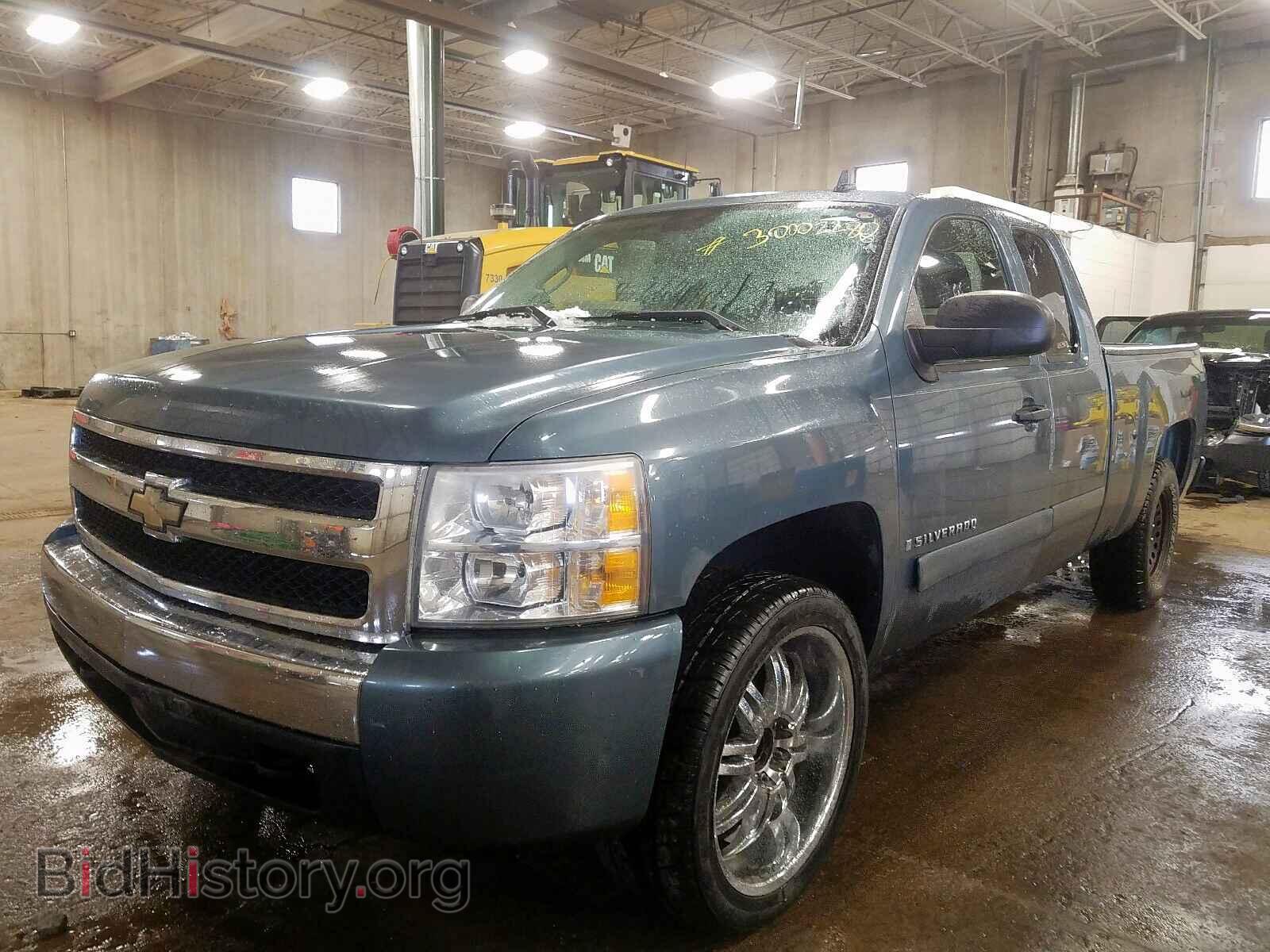 2007 CHEVROLET SILVERADO - VIN: 2GCEC19C471667183 - Фото 2
