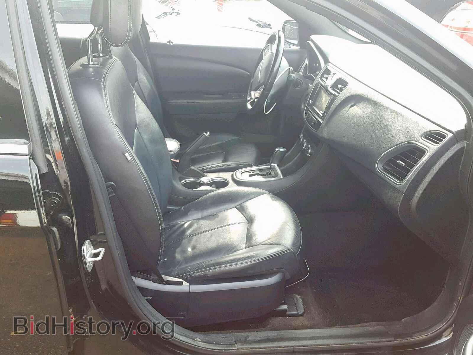 2011 CHRYSLER 200 - VIN: 1C3BC2FG8BN568832 - Photo 5
